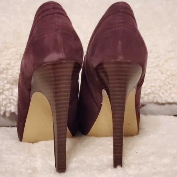 Calvin Klein Shoes - Picture 2 of 4